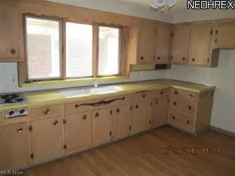 1737 E 32nd St, Lorain, OH 44055 photo 5