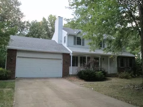 668 Calann Dr, Elyria, OH 44035 photo 1
