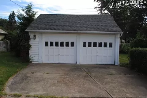 301 E 216 St, Euclid, OH 44123 photo 14