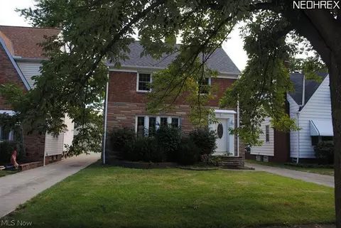 301 E 216 St, Euclid, OH 44123 photo 1