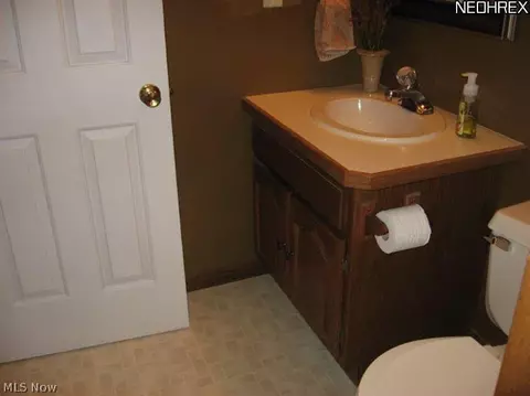 1203 Sprowl Rd, Huron, OH 44839 photo 3