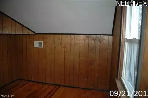 30316 Harrison St, Willowick, OH 44095 photo 7