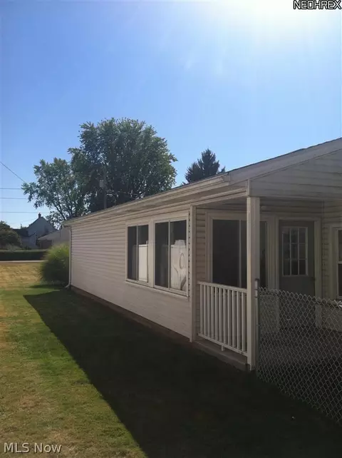 318 E 7th, Dover, OH 44622 photo 3