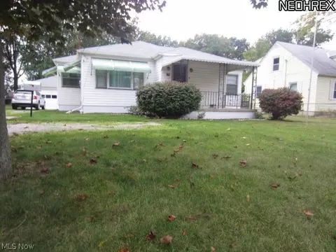 378 Abbe Rd N, Elyria, OH 44035 photo 1