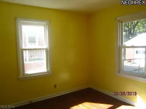 737 Easter Ave, Akron, OH 44307 photo 8