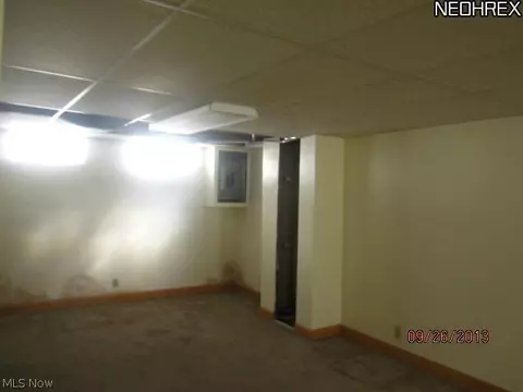 737 Easter Ave, Akron, OH 44307 photo 9