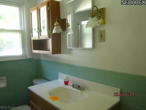 737 Easter Ave, Akron, OH 44307 photo 10