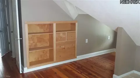 30065 Phillips Ave, Wickliffe, OH 44092 photo 16