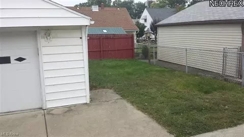 30065 Phillips Ave, Wickliffe, OH 44092 photo 18