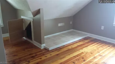 30065 Phillips Ave, Wickliffe, OH 44092 photo 15