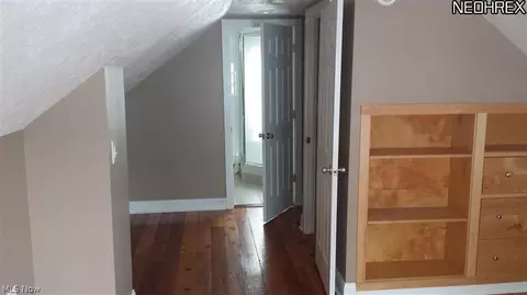 30065 Phillips Ave, Wickliffe, OH 44092 photo 17