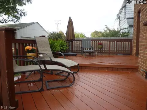 400 E 214th St, Euclid, OH 44123 photo 17
