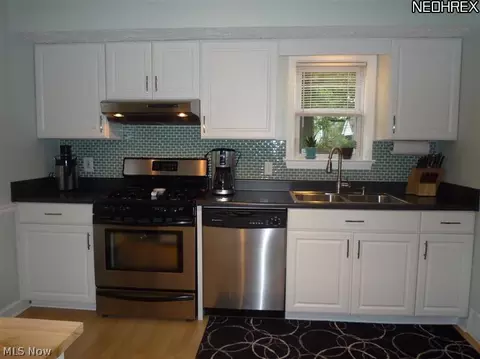 400 E 214th St, Euclid, OH 44123 photo 8
