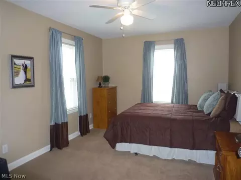 400 E 214th St, Euclid, OH 44123 photo 11
