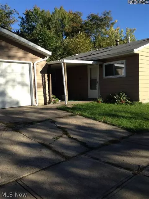 602 Baldwin St, Elyria, OH 44035 photo 3