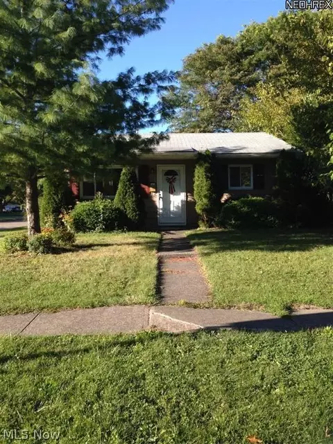 602 Baldwin St, Elyria, OH 44035 photo 1