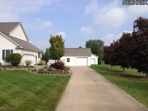 1006 E Hutton, Wooster, OH 44691 photo 2
