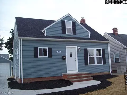 2823 Commonwealth Dr, Parma, OH 44134 photo 1