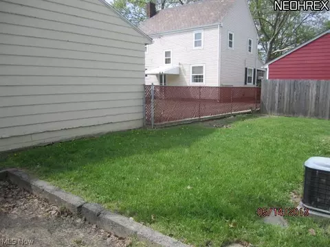 1468 E St, Lorain, OH 44052 photo 8