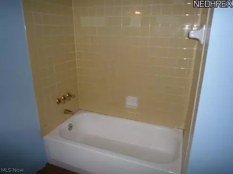 546 Harris St, Kent, OH 44240 photo 10