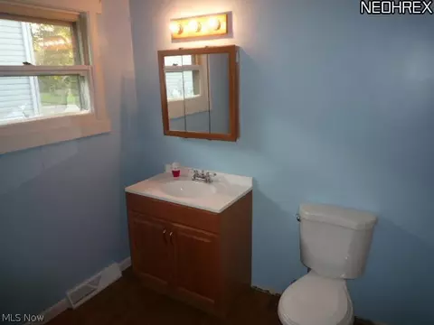 546 Harris St, Kent, OH 44240 photo 9