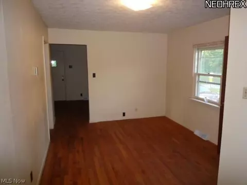 546 Harris St, Kent, OH 44240 photo 6