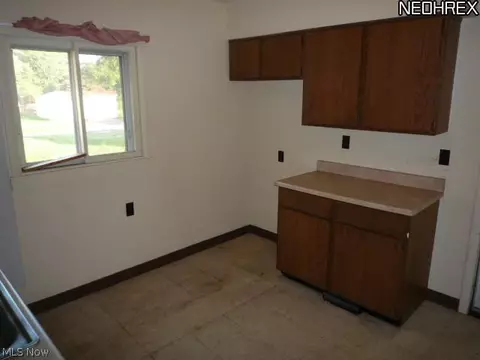 546 Harris St, Kent, OH 44240 photo 4