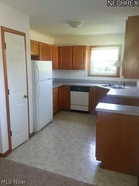 524 Bayberry Dr, Elyria, OH 44035 photo 5