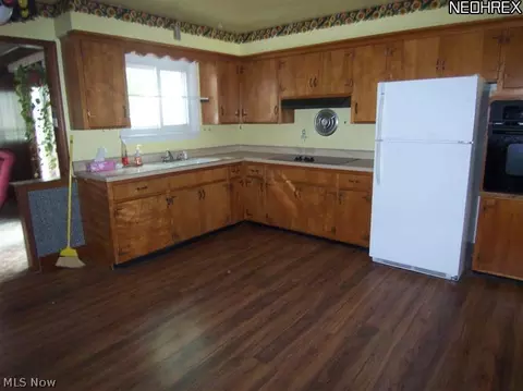 2512 W 8th St, Ashtabula, OH 44004 photo 5