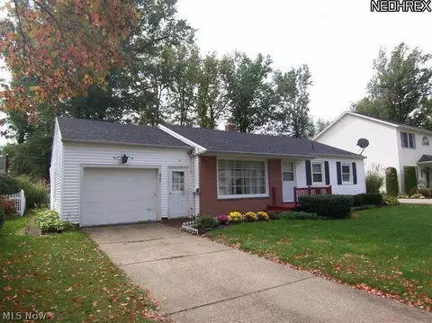2512 W 8th St, Ashtabula, OH 44004 photo 2