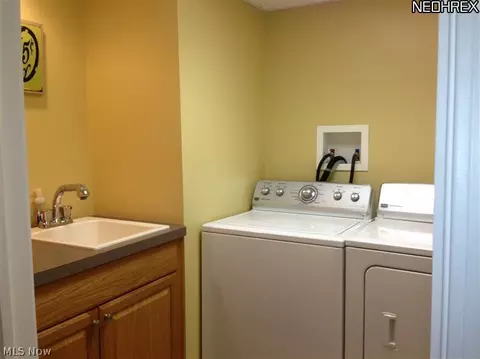 30730 Crescent Dr, Willowick, OH 44095 photo 22