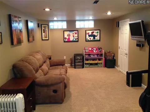 30730 Crescent Dr, Willowick, OH 44095 photo 21