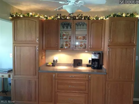 30730 Crescent Dr, Willowick, OH 44095 photo 9