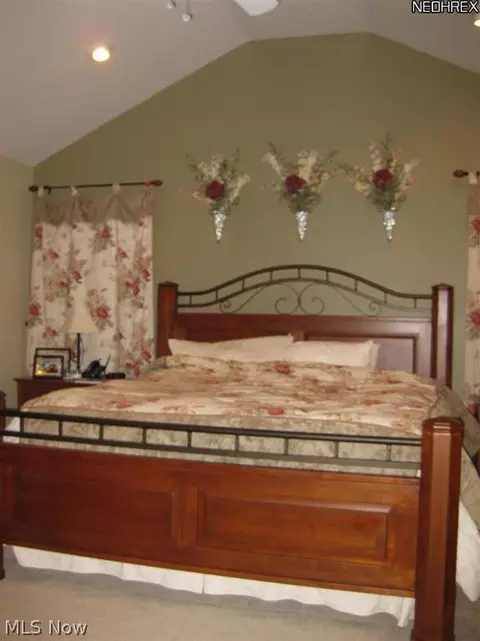 30730 Crescent Dr, Willowick, OH 44095 photo 12