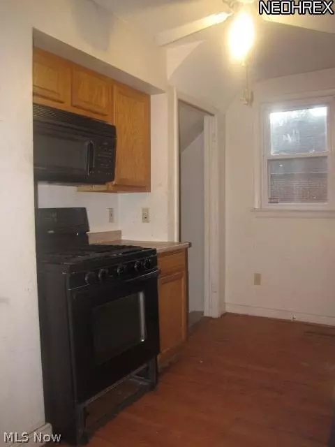 1812 Robindale St, Wickliffe, OH 44092 photo 7
