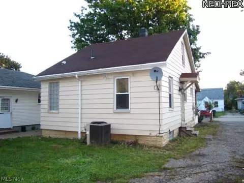 1812 Robindale St, Wickliffe, OH 44092 photo 17