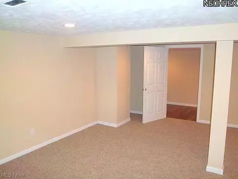 10602 Windham Rd, Parma, OH 44130 photo 12