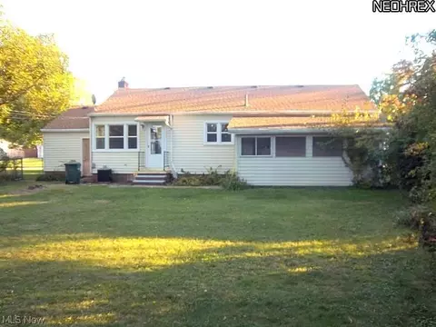 10602 Windham Rd, Parma, OH 44130 photo 17