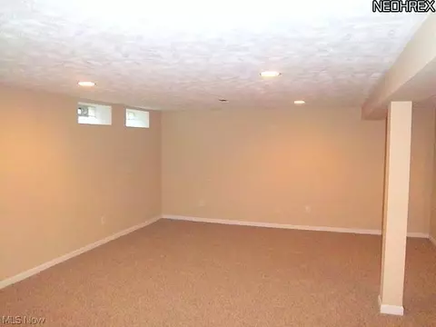 10602 Windham Rd, Parma, OH 44130 photo 11