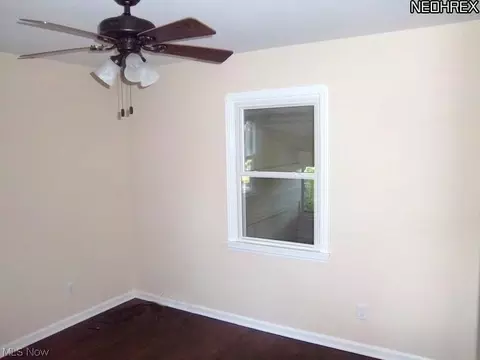 10602 Windham Rd, Parma, OH 44130 photo 8