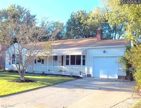 10602 Windham Rd, Parma, OH 44130 photo 1