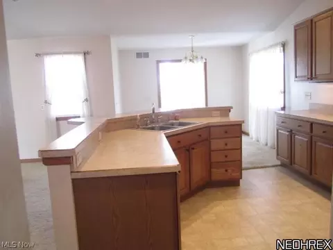 37950 Applegate Rd, Lisbon, OH 44432 photo 5