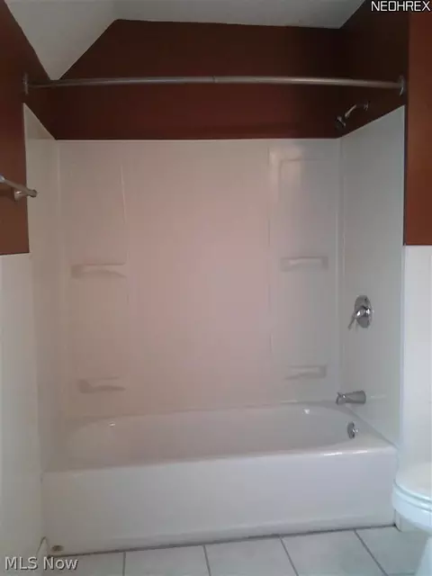 225 Bath St, Elyria, OH 44035 photo 21