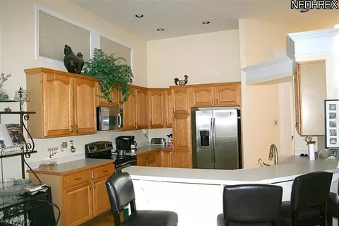 4205 Devonshire Ct, Copley, OH 44321 photo 7