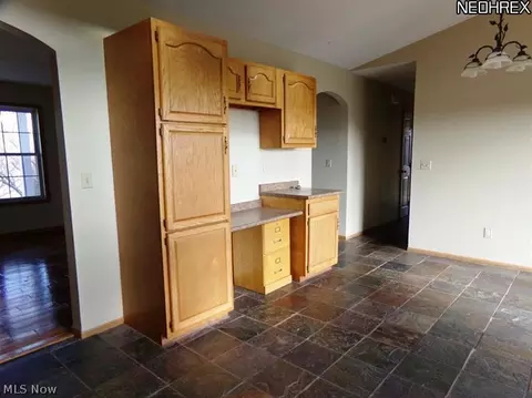 2695 Snyder Rd, Willard, OH 44890 photo 6