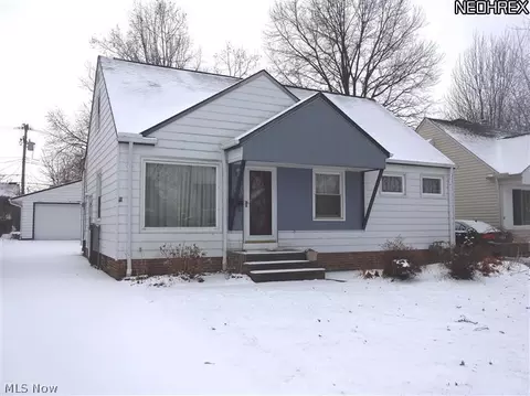 29688 Phillips Ave, Wickliffe, OH 44092 photo 1