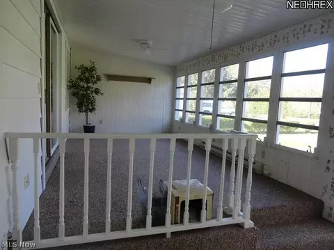 205 W 23rd St, Dover, OH 44622 photo 6