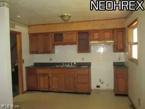 9146 Wilverne Dr, Windham, OH 44288 photo 12