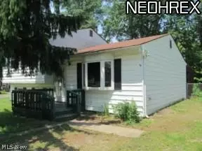 9146 Wilverne Dr, Windham, OH 44288 photo 2