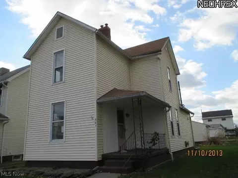 361 S 9th St, Coshocton, OH 43812 photo 1